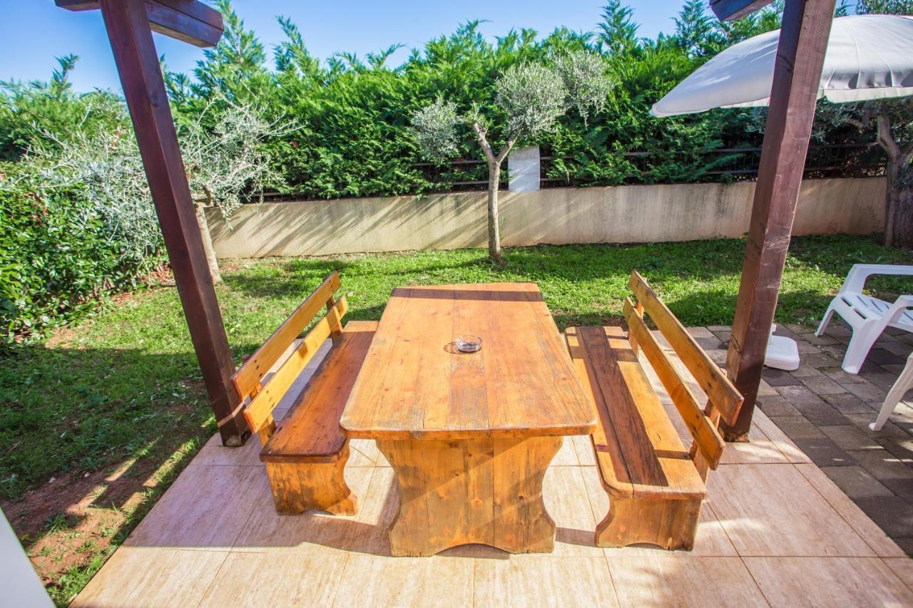 Appartamento Ema-Dany Porec Esterno foto