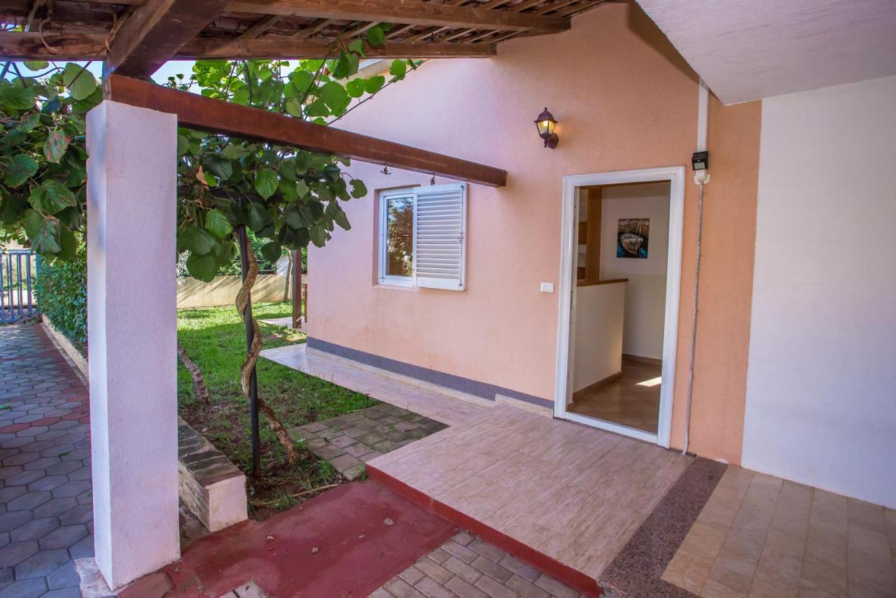Appartamento Ema-Dany Porec Esterno foto